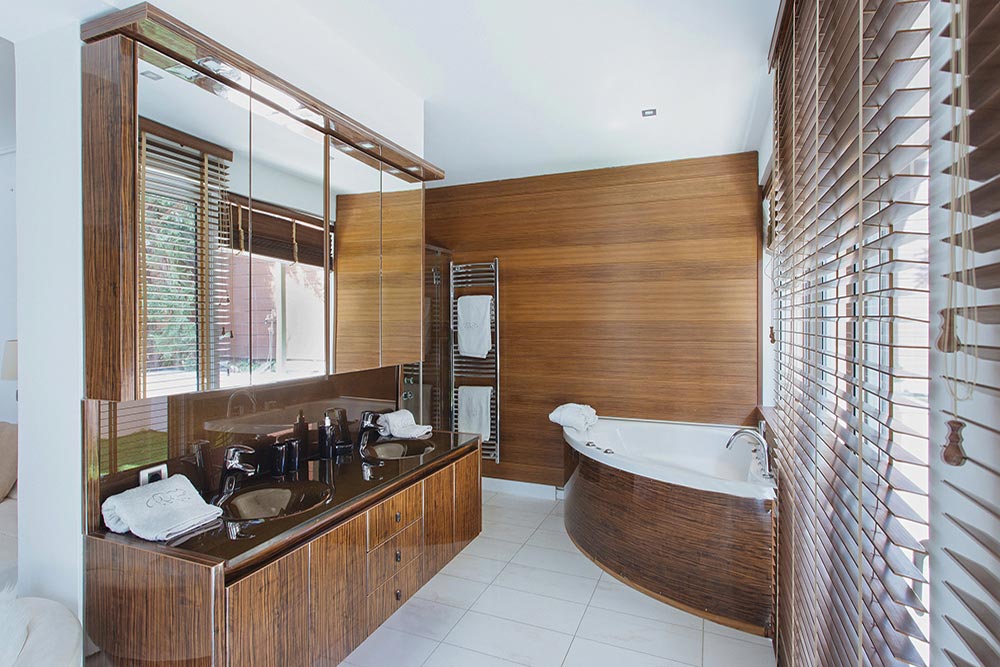 bathroom photography, interior photography, jacuzzi photography, bathroom accessories photography